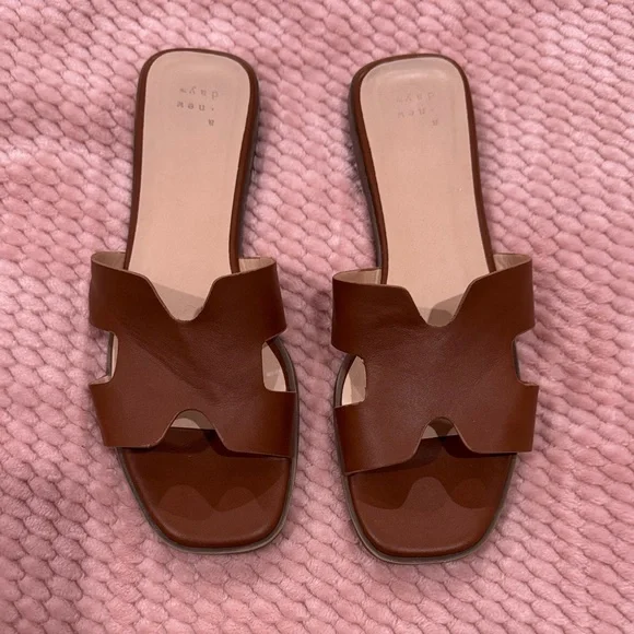 a new day Brown Slide Sandals - Picture 1 of 7